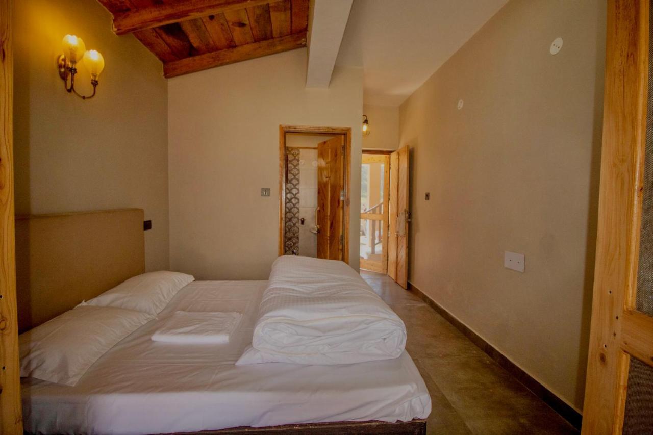 Osho Himalayas Wellness Resort Kangra Exterior foto