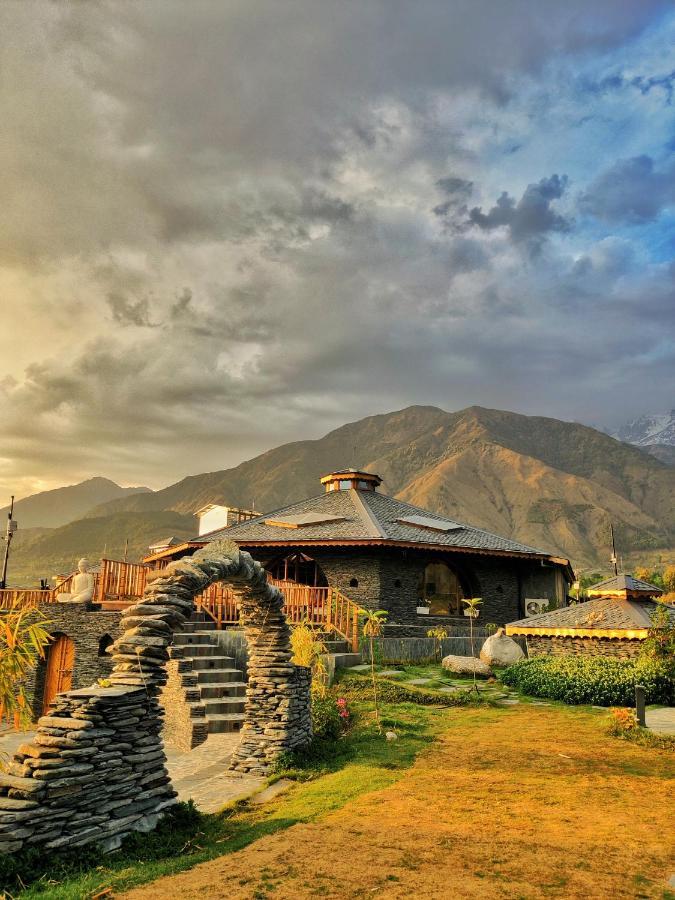 Osho Himalayas Wellness Resort Kangra Exterior foto